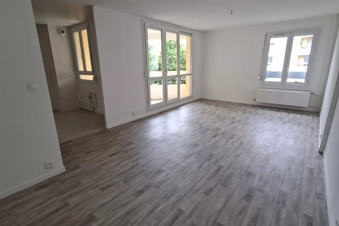  Achat appartement T4  77.00m²  à Reims  (51100)  - ER.11089 - Galerie 1 - Ouvrir l'image en pleine taille