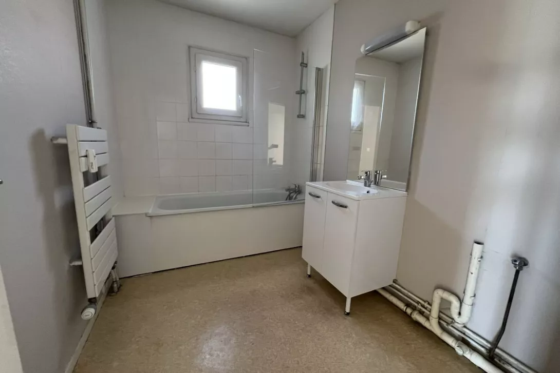  Achat appartement T5  89.00m²  à Reims  (51100)  - ER.12186 - Galerie 6 - Ouvrir l'image en pleine taille