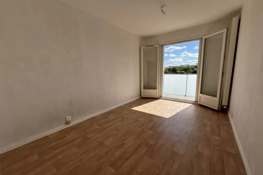  Achat appartement T5  90.00m²  à Reims  (51100)  - ER.12207 - Galerie 3 - Ouvrir l'image en pleine taille