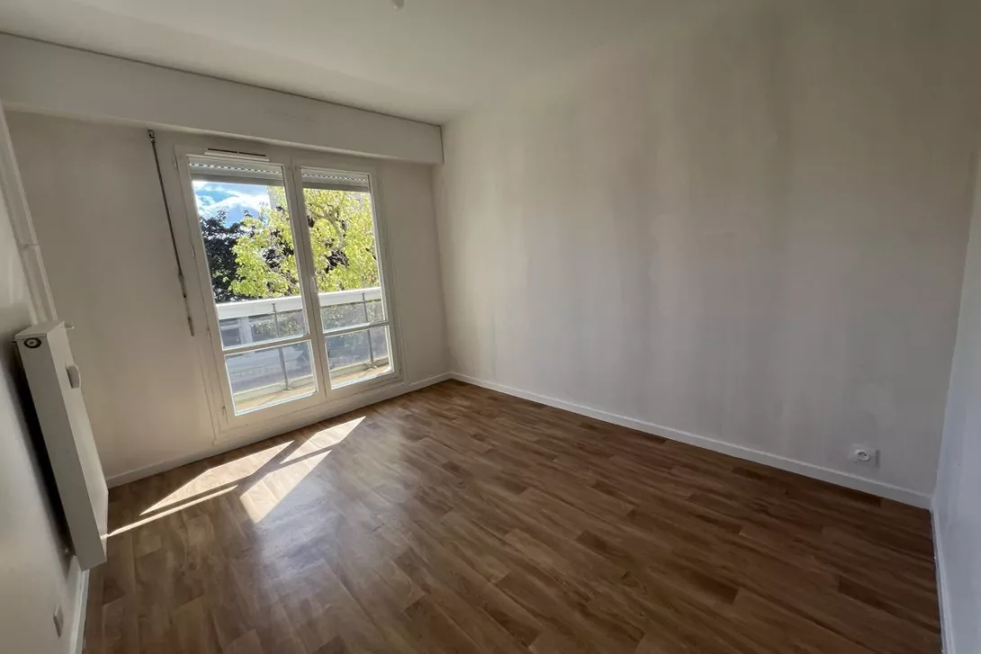  Achat appartement T4  78.00m²  à Reims  (51100)  - ER.12498 - Galerie 2 - Ouvrir l'image en pleine taille