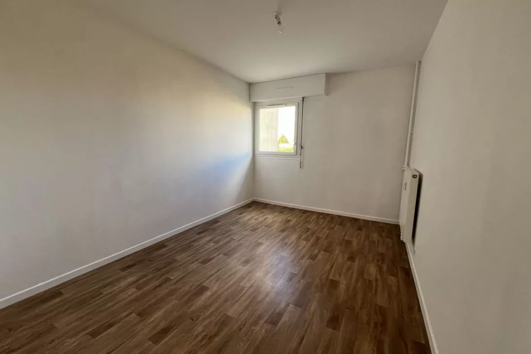  Achat appartement T4  78.00m²  à Reims  (51100)  - ER.12498 - Galerie 3 - Ouvrir l'image en pleine taille