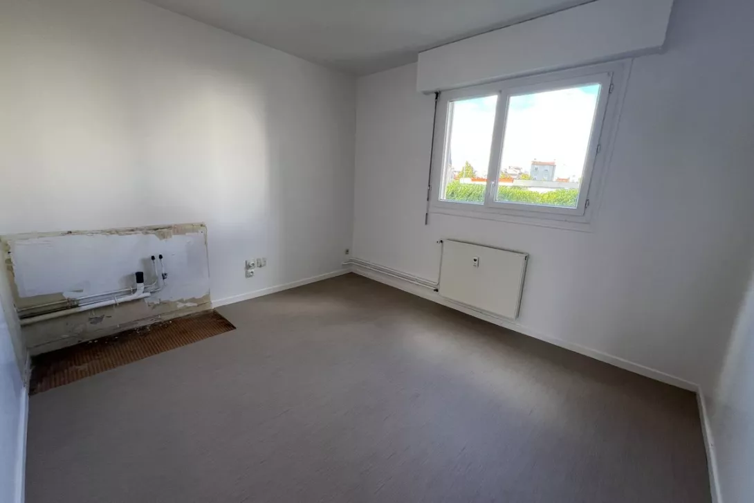  Achat appartement T4  78.00m²  à Reims  (51100)  - ER.12498 - Galerie 7 - Ouvrir l'image en pleine taille