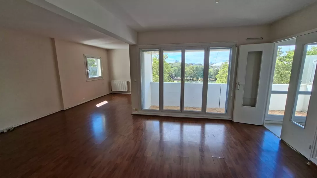  Location appartement T4  76.60m²  à Reims  (51100)  - ER.12709 - Galerie 3 - Ouvrir l'image en pleine taille
