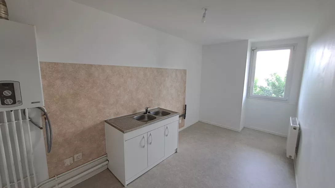  Location appartement T4  80.94m²  à Reims  (51100)  - ER.13620 - Galerie 3 - Ouvrir l'image en pleine taille