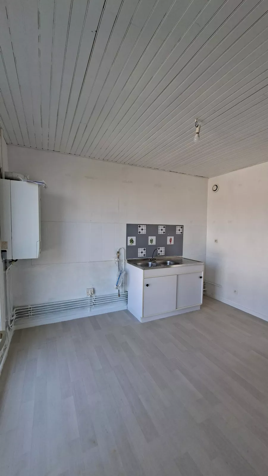  Location appartement T5  105.86m²  à Tinqueux  (51430)  - ER.13953 - Galerie 4 - Ouvrir l'image en pleine taille