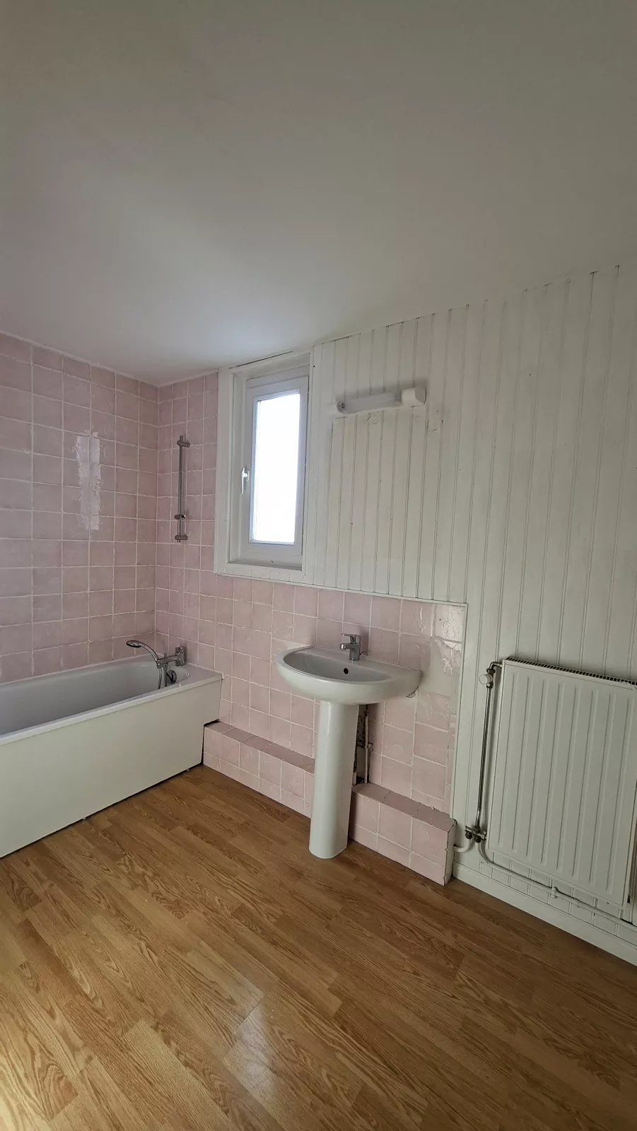  Location appartement T5  105.86m²  à Tinqueux  (51430)  - ER.13953 - Galerie 5 - Ouvrir l'image en pleine taille