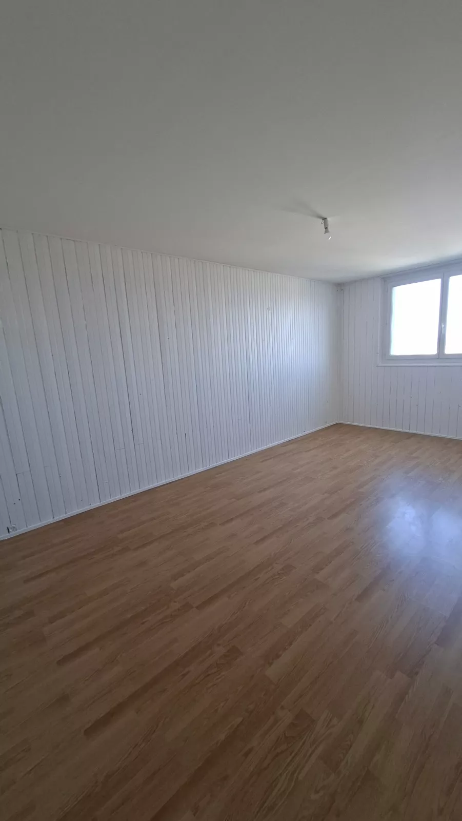  Location appartement T5  105.86m²  à Tinqueux  (51430)  - ER.13953 - Galerie 8 - Ouvrir l'image en pleine taille