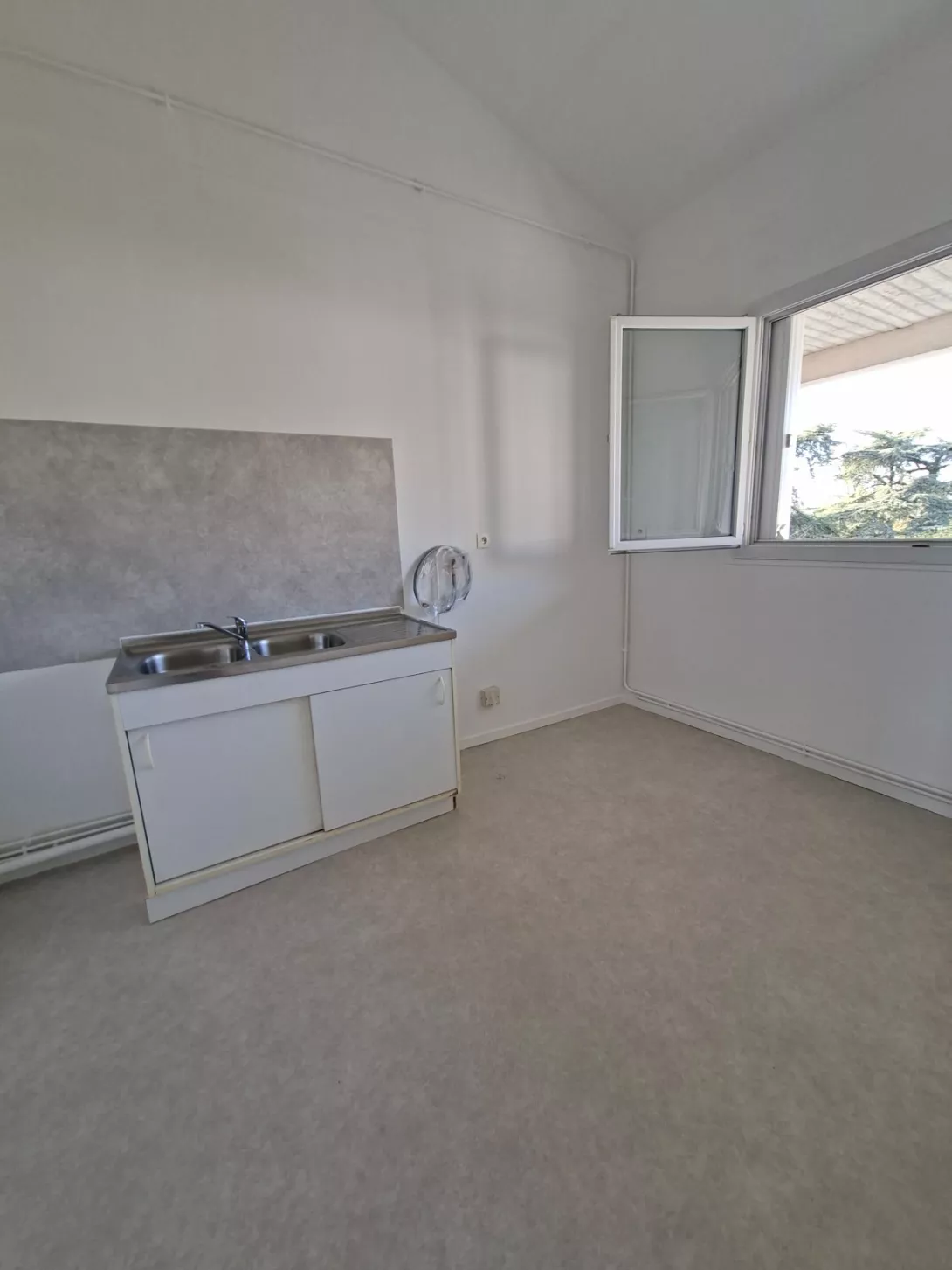  Achat appartement T3  63.32m²  à Tinqueux  (51430)  - ER.13992 - Galerie 7 - Ouvrir l'image en pleine taille