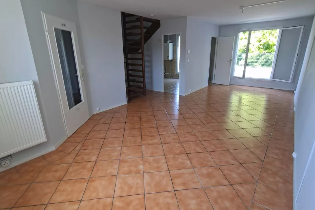  Achat appartement T4  88.00m²  à Tinqueux  (51430)  - ER.13998 - Galerie 3 - Ouvrir l'image en pleine taille