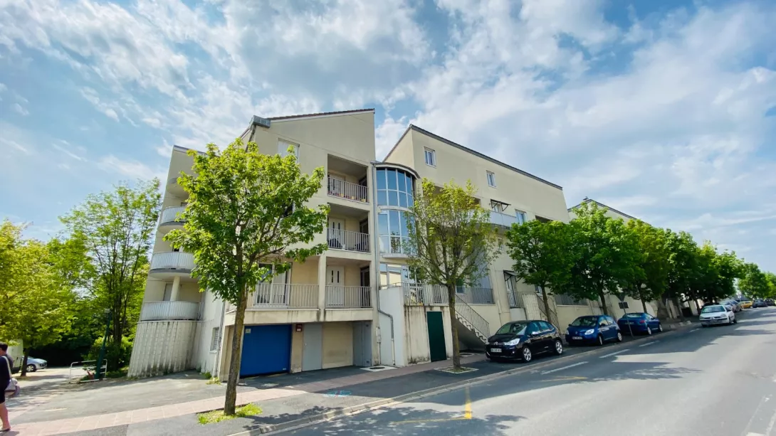  Location appartement T5  104.63m²  à Tinqueux  (51430)  - ER.14053 - Galerie 1 - Ouvrir l'image en pleine taille