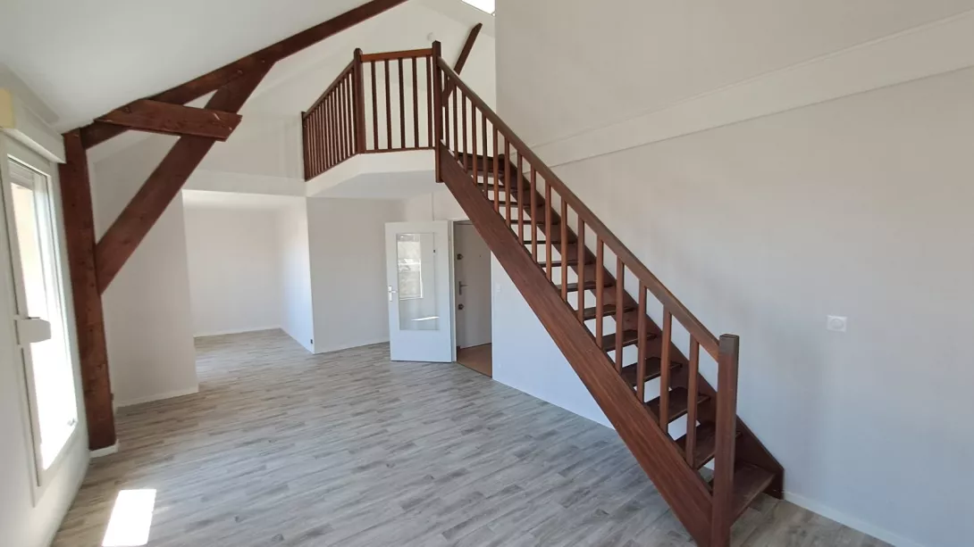  Location appartement T5  94.37m²  à Reims  (51100)  - ER.14804 - Galerie 2 - Ouvrir l'image en pleine taille