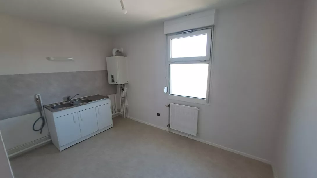  Location appartement T5  94.37m²  à Reims  (51100)  - ER.14804 - Galerie 6 - Ouvrir l'image en pleine taille