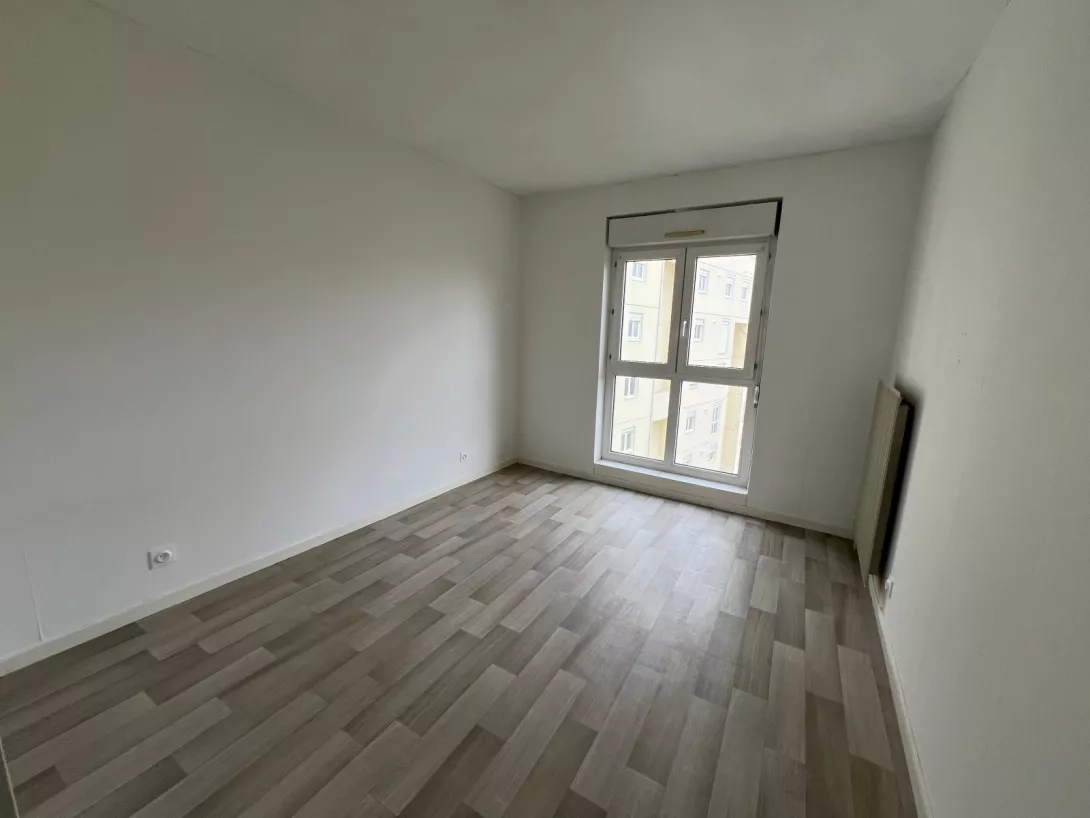  Achat appartement T5  103.00m²  à Reims  (51100)  - ER.15234 - Galerie 3 - Ouvrir l'image en pleine taille