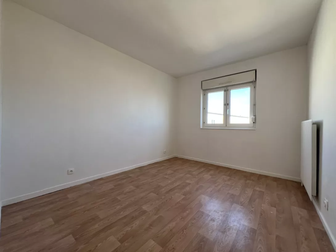  Achat appartement T5  96.00m²  à Reims  (51100)  - ER.15238 - Galerie 6 - Ouvrir l'image en pleine taille