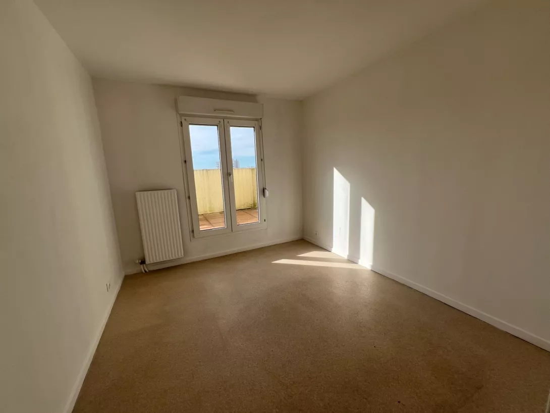  Achat appartement T5  96.00m²  à Reims  (51100)  - ER.15238 - Galerie 7 - Ouvrir l'image en pleine taille