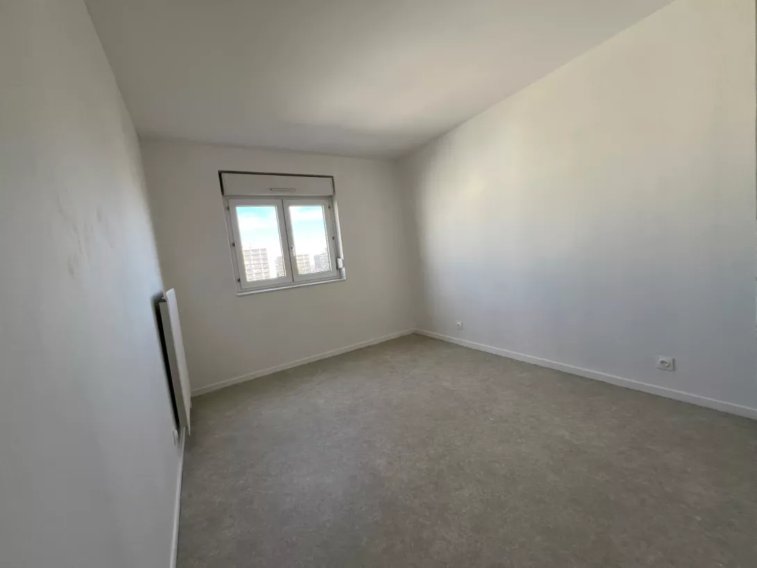  Achat appartement T5  96.00m²  à Reims  (51100)  - ER.15238 - Galerie 9 - Ouvrir l'image en pleine taille