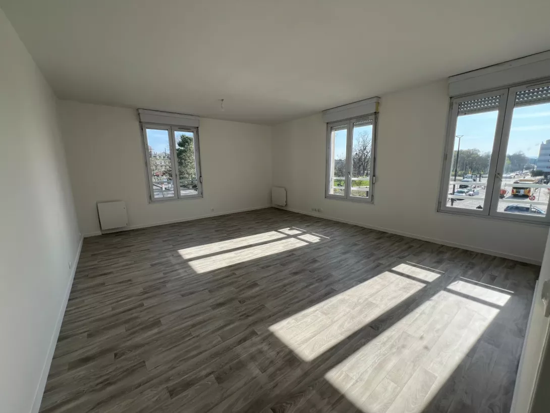  Achat appartement T3  78.00m²  à Reims  (51100)  - ER.15482 - Galerie 2 - Ouvrir l'image en pleine taille