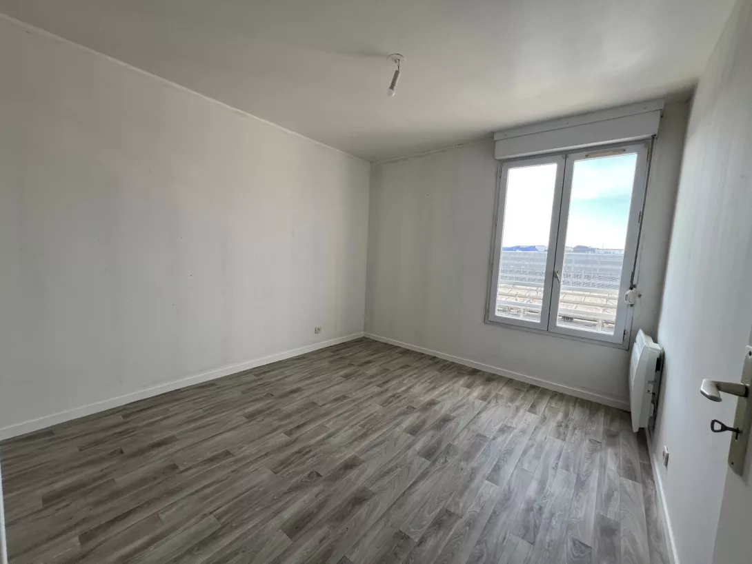  Achat appartement T4  74.00m²  à Reims  (51100)  - ER.15510 - Galerie 5 - Ouvrir l'image en pleine taille