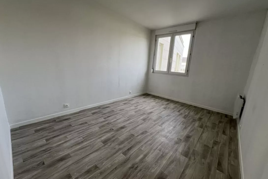  Achat appartement T5  102.00m²  à Cormontreuil  (51350)  - ER.15610 - Galerie 4 - Ouvrir l'image en pleine taille