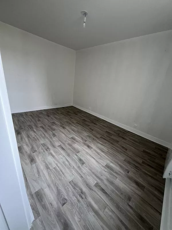  Achat appartement T5  102.00m²  à Cormontreuil  (51350)  - ER.15610 - Galerie 5 - Ouvrir l'image en pleine taille