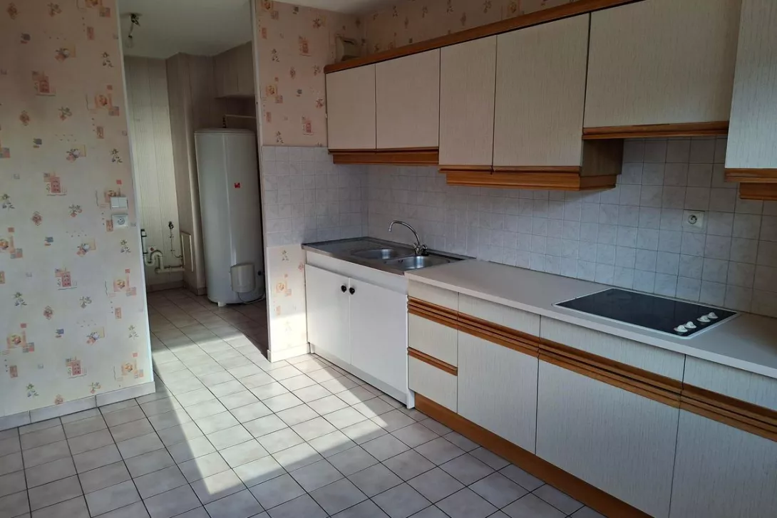  Achat appartement T5  117.00m²  à Reims  (51100)  - ER.16110 - Galerie 8 - Ouvrir l'image en pleine taille
