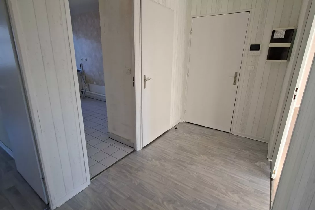  Achat appartement T4  80.00m²  à Reims  (51100)  - ER.16324 - Galerie 6 - Ouvrir l'image en pleine taille