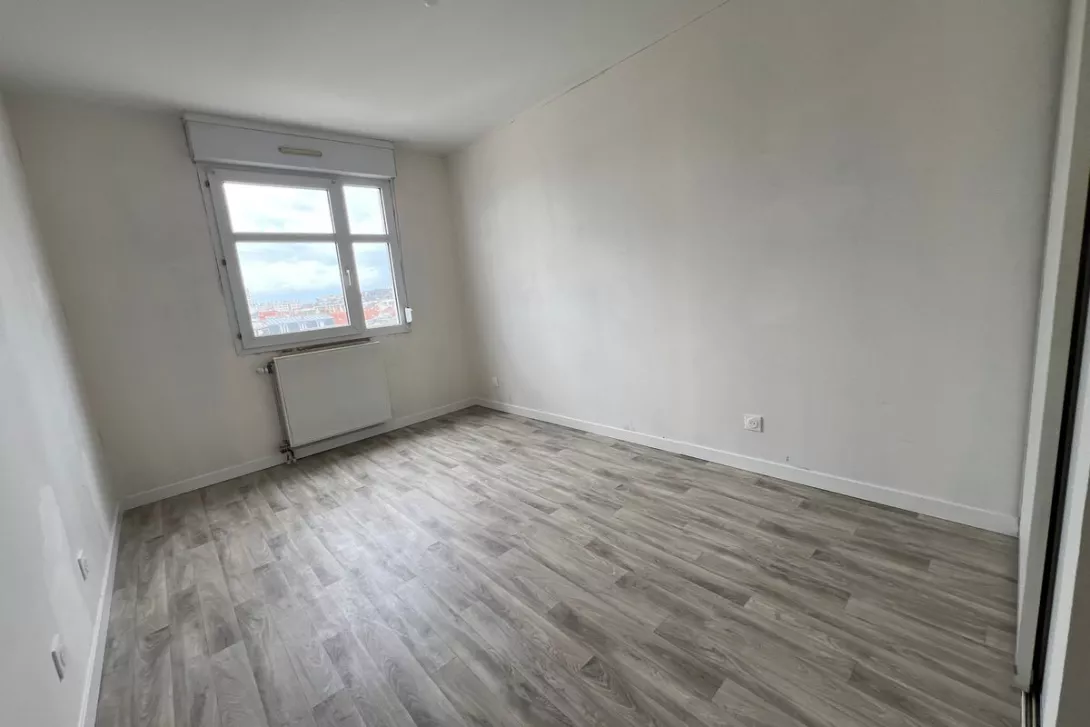  Achat appartement T4  87.00m²  à Reims  (51100)  - ER.16327 - Galerie 3 - Ouvrir l'image en pleine taille
