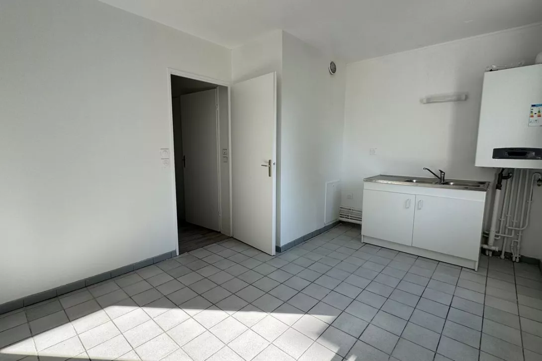  Achat appartement T5  110.00m²  à Reims  (51100)  - ER.16522 - Galerie 5 - Ouvrir l'image en pleine taille