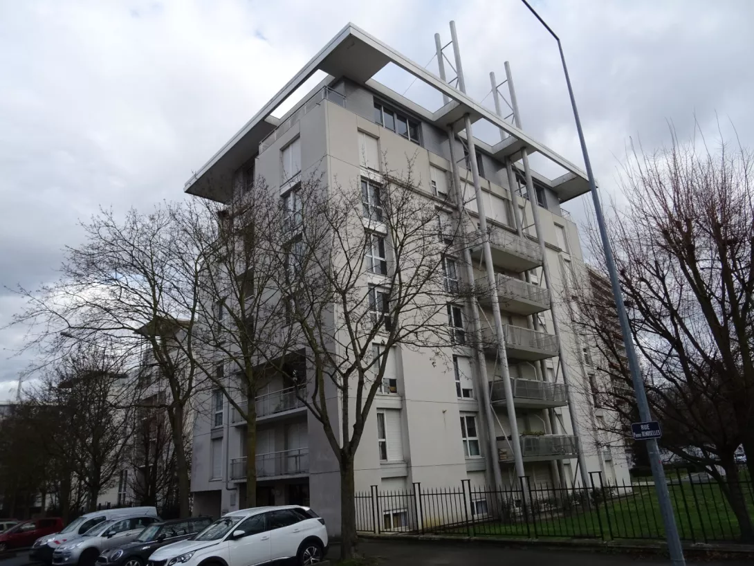  Location appartement T7  169.00m²  à Reims  (51100)  - ER.16657 - Galerie 9 - Ouvrir l'image en pleine taille