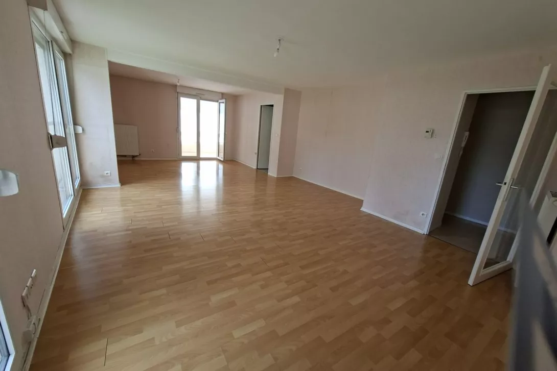  Achat appartement T4  85.00m²  à Reims  (51100)  - ER.16658 - Galerie 1 - Ouvrir l'image en pleine taille