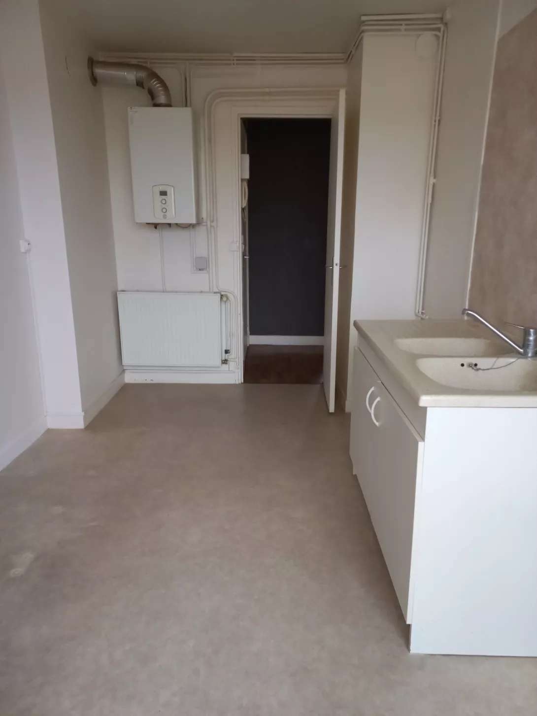  Achat appartement T3  55.00m²  à Betheny  (51450)  - ER.17091 - Galerie 5 - Ouvrir l'image en pleine taille