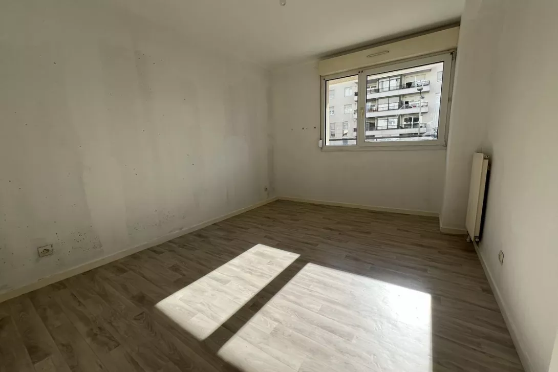  Achat appartement T6  131.00m²  à Reims  (51100)  - ER.17228 - Galerie 6 - Ouvrir l'image en pleine taille