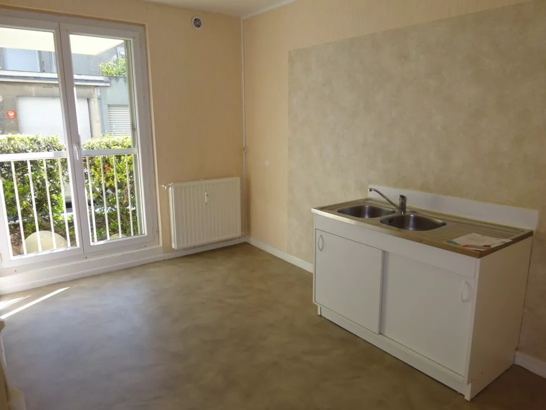  Location appartement T3  84.00m²  à Reims  (51100)  - ER.17325 - Galerie 4 - Ouvrir l'image en pleine taille