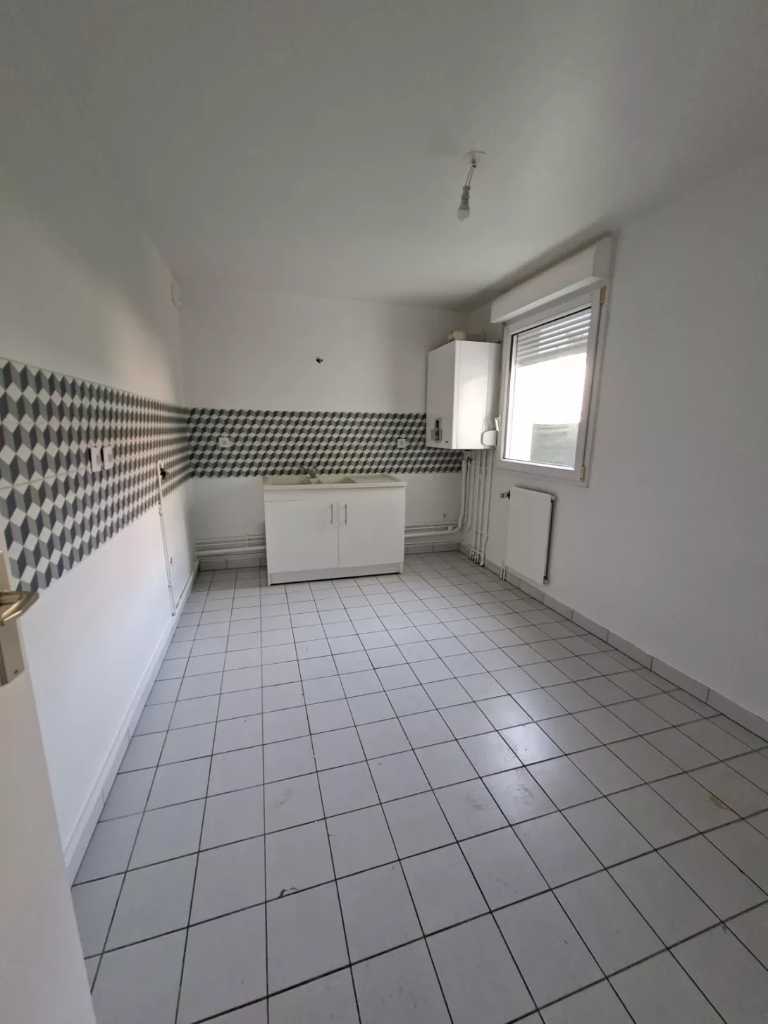  Achat appartement T6  126.00m²  à Reims  (51100)  - ER.17876 - Galerie 3 - Ouvrir l'image en pleine taille