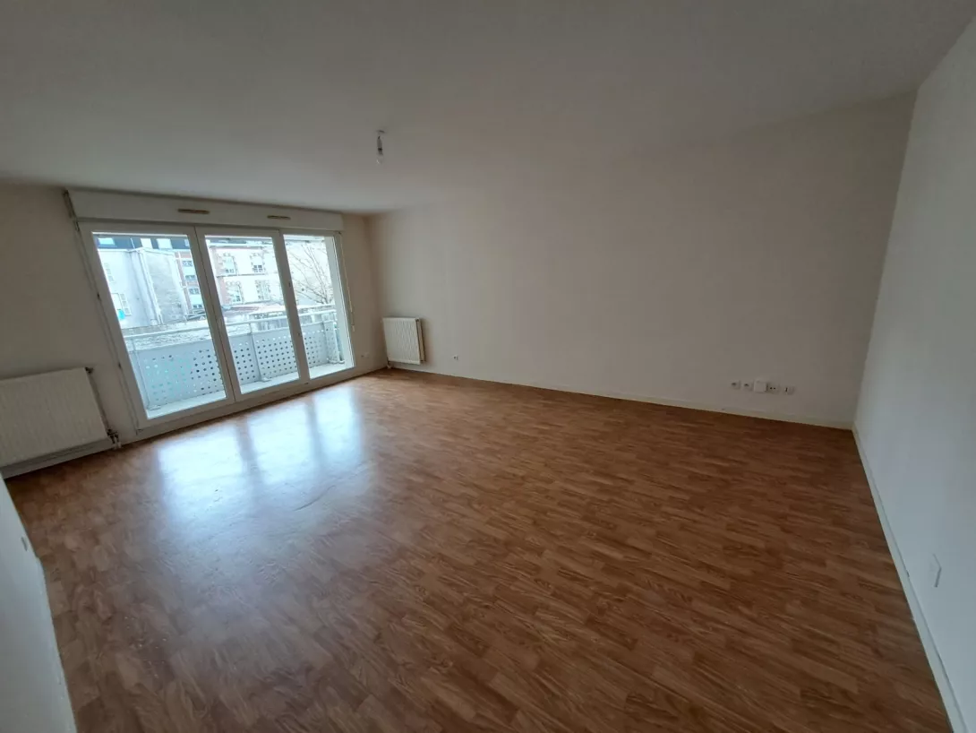  Location appartement T3  86.00m²  à Reims  (51100)  - ER.18049 - Galerie 3 - Ouvrir l'image en pleine taille