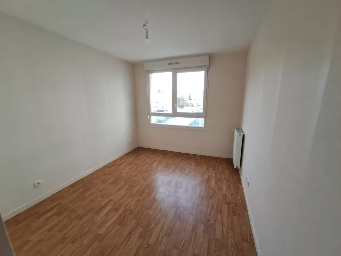  Location appartement T3  86.00m²  à Reims  (51100)  - ER.18049 - Galerie 4 - Ouvrir l'image en pleine taille