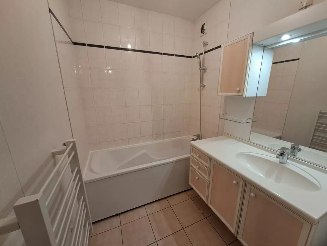  Location appartement T3  86.00m²  à Reims  (51100)  - ER.18049 - Galerie 6 - Ouvrir l'image en pleine taille