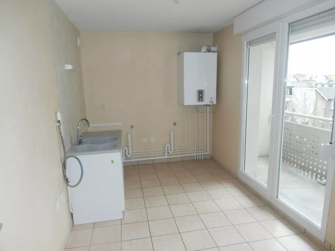  Location appartement T4  88.00m²  à Reims  (51100)  - ER.18067 - Galerie 5 - Ouvrir l'image en pleine taille