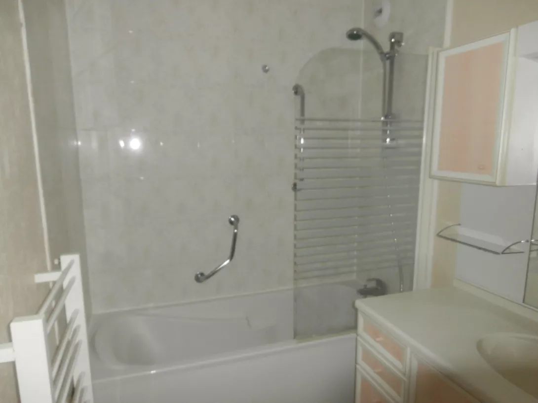  Location appartement T4  88.00m²  à Reims  (51100)  - ER.18067 - Galerie 1 - Ouvrir l'image en pleine taille