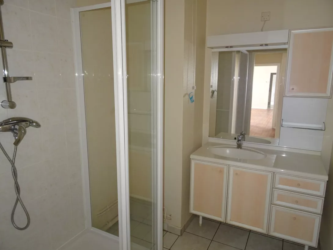  Location appartement T4  82.00m²  à Reims  (51100)  - ER.18096 - Galerie 3 - Ouvrir l'image en pleine taille