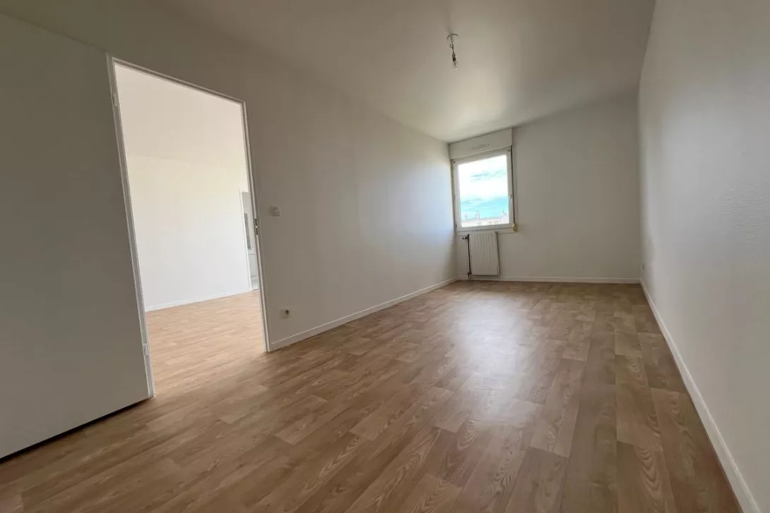  Achat appartement T2  52.00m²  à Reims  (51100)  - ER.18342 - Galerie 4 - Ouvrir l'image en pleine taille