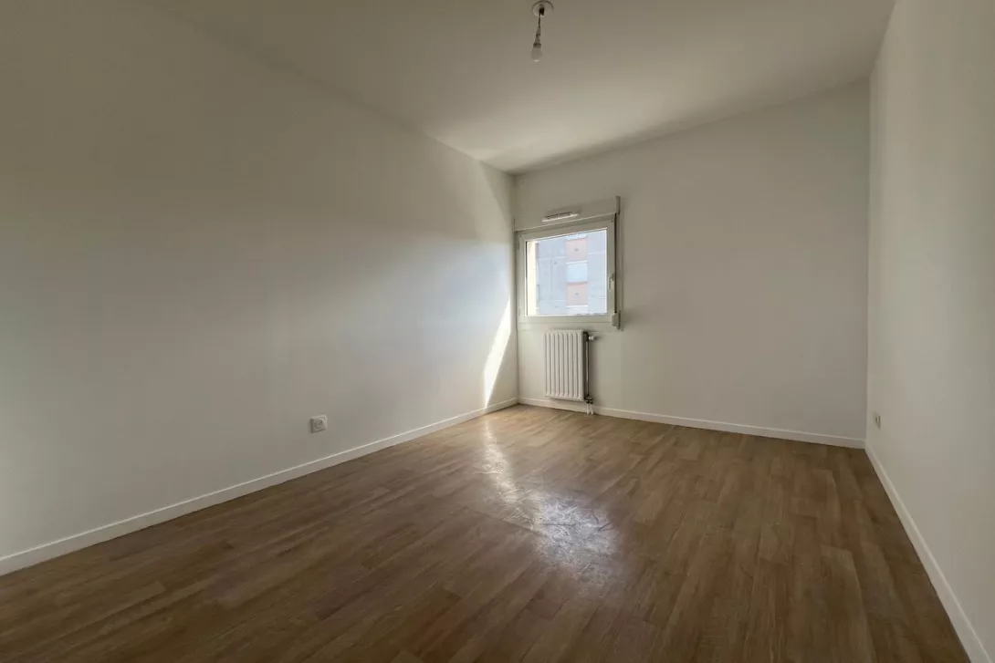  Achat appartement T4  84.00m²  à Reims  (51100)  - ER.18343 - Galerie 4 - Ouvrir l'image en pleine taille
