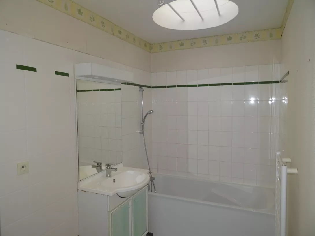  Location appartement T4  99.08m²  à Reims  (51100)  - ER.18724 - Galerie 1 - Ouvrir l'image en pleine taille