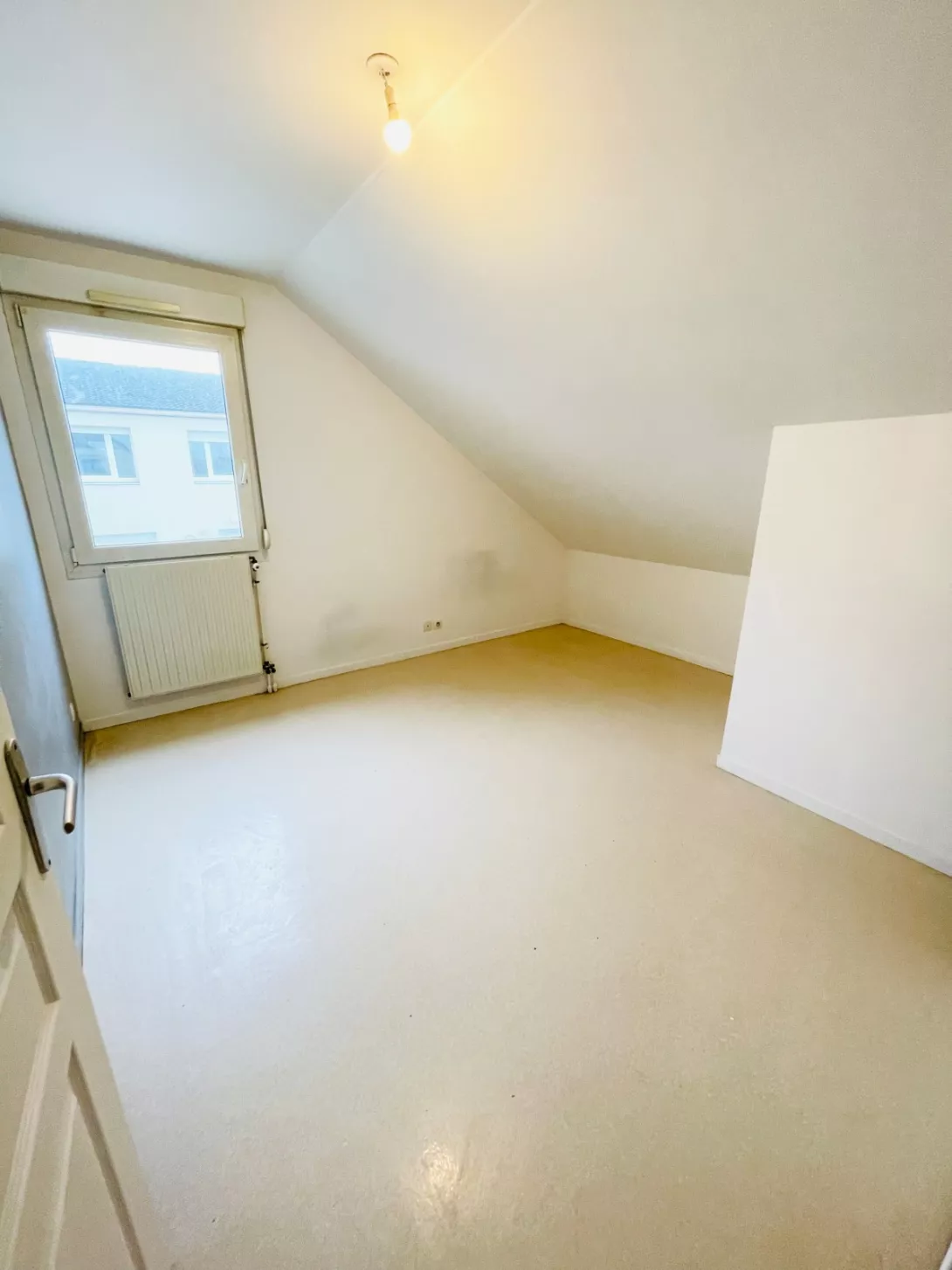  Location appartement T3  64.75m²  à Chalons-En-Champagne  (51000)  - ER.18851 - Galerie 3 - Ouvrir l'image en pleine taille