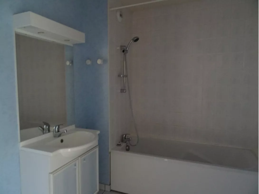  Location appartement T3  82.05m²  à Chalons-En-Champagne  (51000)  - ER.18855 - Galerie 2 - Ouvrir l'image en pleine taille