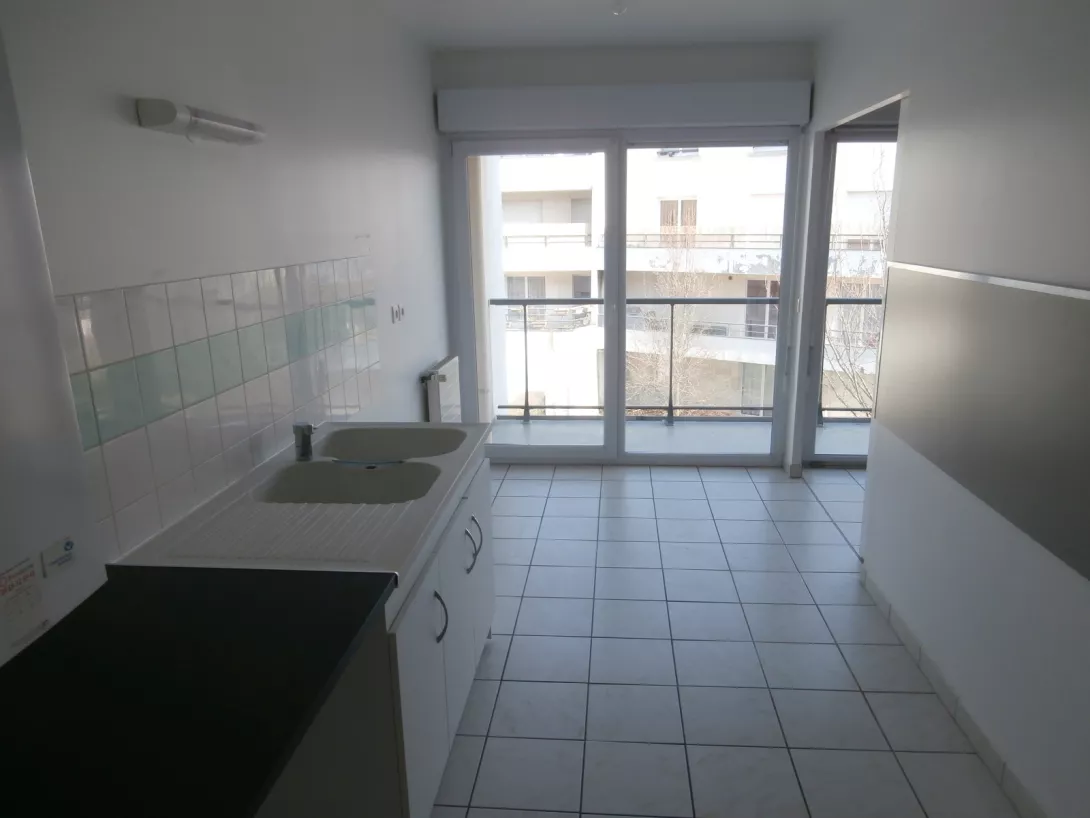  Location appartement T4  98.60m²  à Tinqueux  (51430)  - ER.19692 - Galerie 4 - Ouvrir l'image en pleine taille