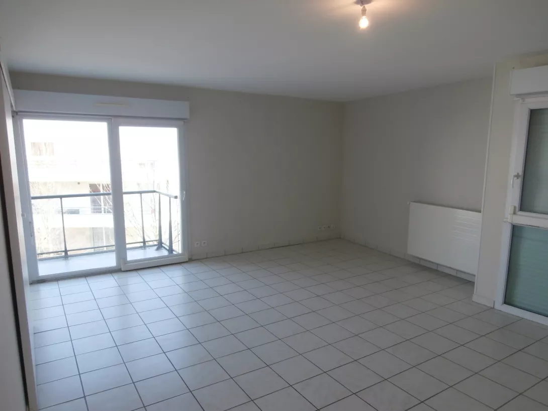  Location appartement T4  98.60m²  à Tinqueux  (51430)  - ER.19692 - Galerie 1 - Ouvrir l'image en pleine taille