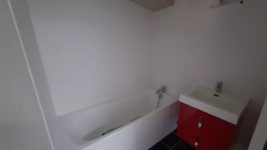  Location appartement T4  81.00m²  à Reims  (51100)  - ER.20022 - Galerie 4 - Ouvrir l'image en pleine taille