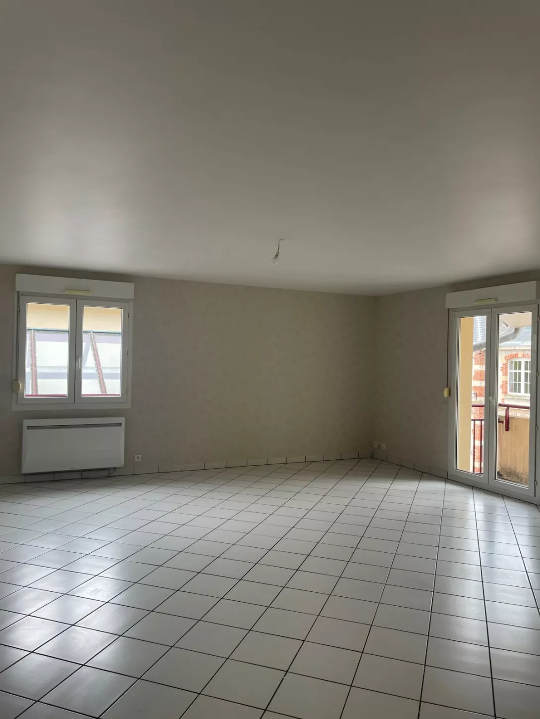  Location appartement T4  92.45m²  à Ambonnay  (51150)  - ER.21833 - Galerie 1 - Ouvrir l'image en pleine taille