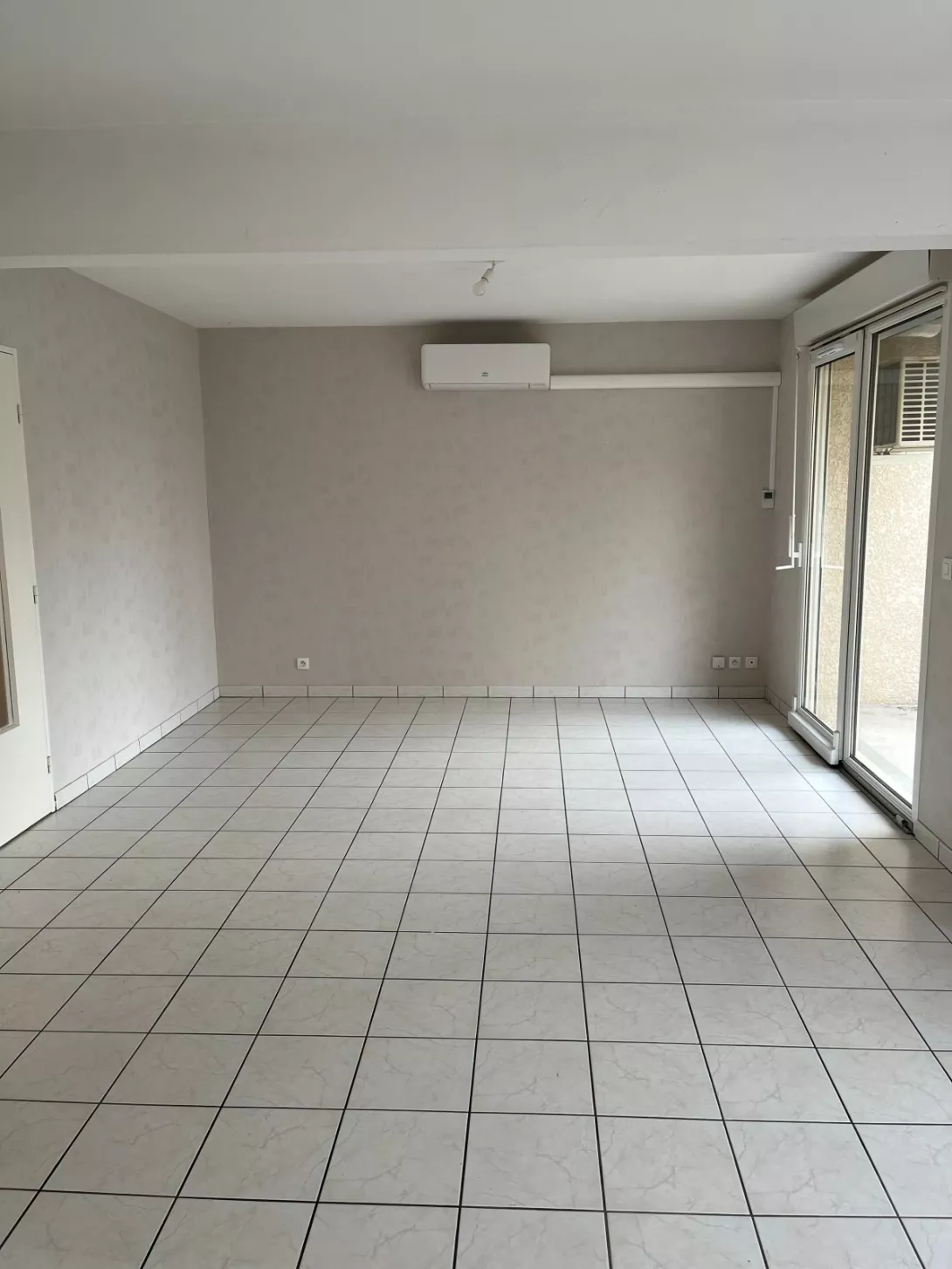  Location maison T5  114.00m²  à Ambonnay  (51150)  - ER.21842 - Galerie 3 - Ouvrir l'image en pleine taille